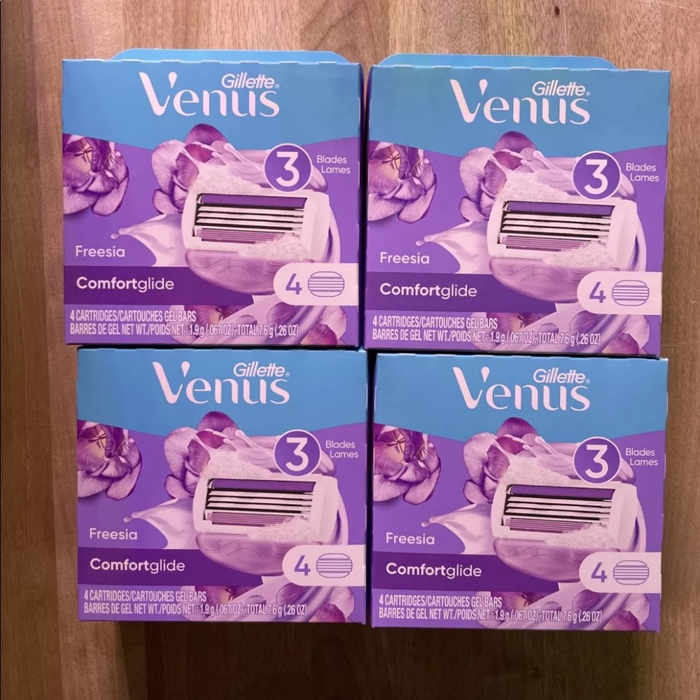 Venus razor refills - 4 - four count boxes